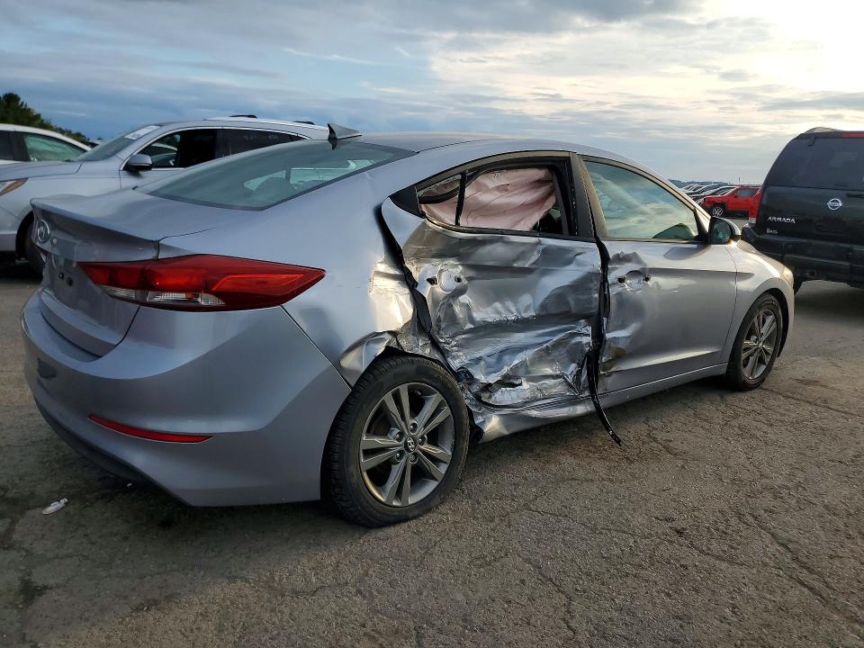 71379286 :رقم المزاد ، 5NPD84LF1HH003585 vin ، 2017 Hyundai Elantra مزاد بيع