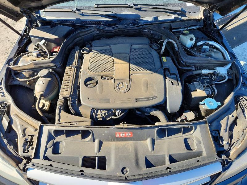 Продажа на аукционе авто 2012 Mercedes-benz C, vin: WDDGJ5HB1CF923559, номер лота: 71098286