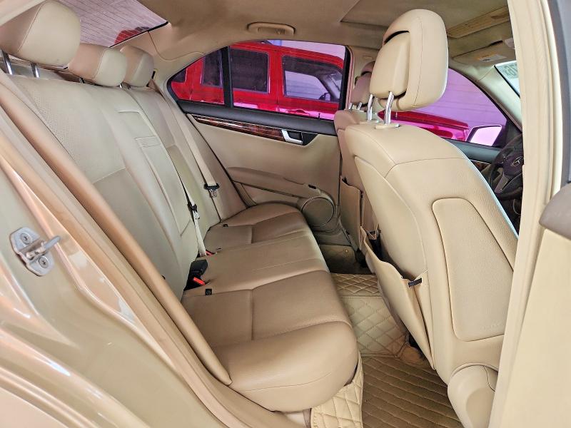 Продажа на аукционе авто 2012 Mercedes-benz C, vin: WDDGF4HB8CR219143, номер лота: 69889676