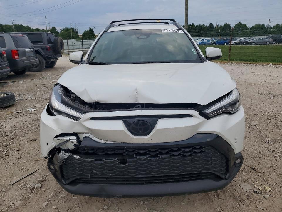 69146936 :رقم المزاد ، 7MUFBABG1RV047557 vin ، 2024 Toyota Corolla Cross Hybrid مزاد بيع
