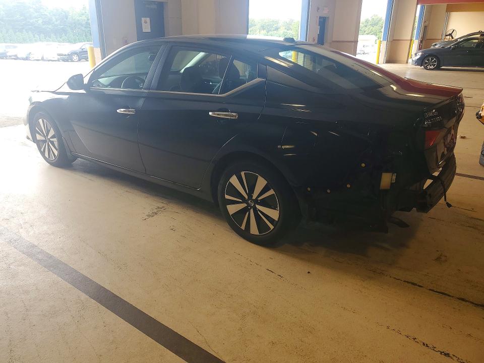 67962366 :رقم المزاد ، 1N4BL4DV5NN323098 vin ، 2022 Nissan Altima مزاد بيع