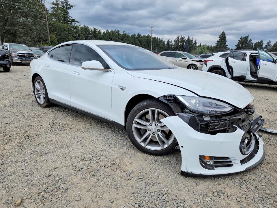 Aukcja sprzedaży 2015 Tesla Model S, vin: 5YJSA1S11FF081182, numer aukcji: 67324476