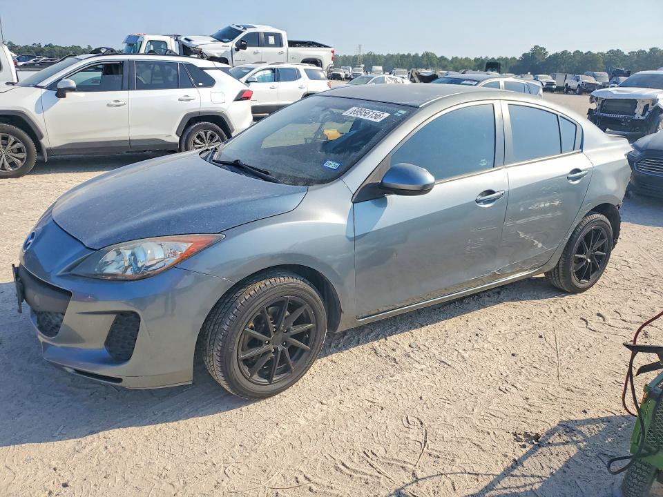 69956156 :رقم المزاد ، JM1BL1U74D1786110 vin ، 2013 Mazda 3 مزاد بيع