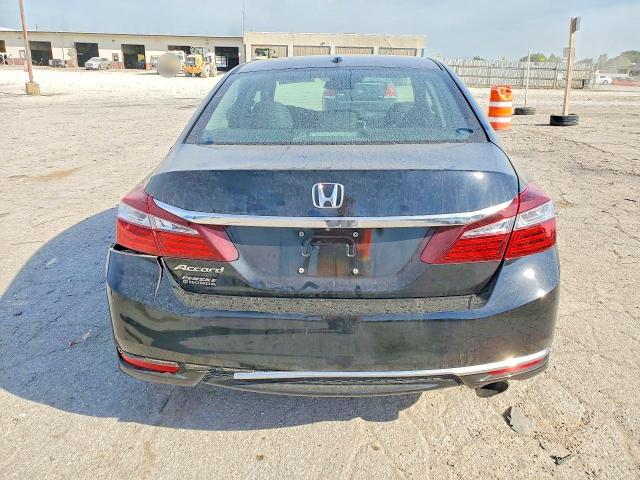 Auction sale of the 2016 Honda Accord, vin: 1HGCR2F93GA239505, lot number: 68165246