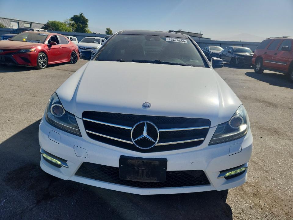Продаж на аукціоні авто 2013 Mercedes-benz C, vin: WDDGJ4HB0DG085076, номер лоту: 70679546