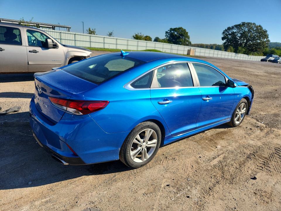 2018 Hyundai Sonata მანქანა იყიდება აუქციონზე, vin: 5NPE34AFXJH627669, აუქციონის ნომერი: 70692036