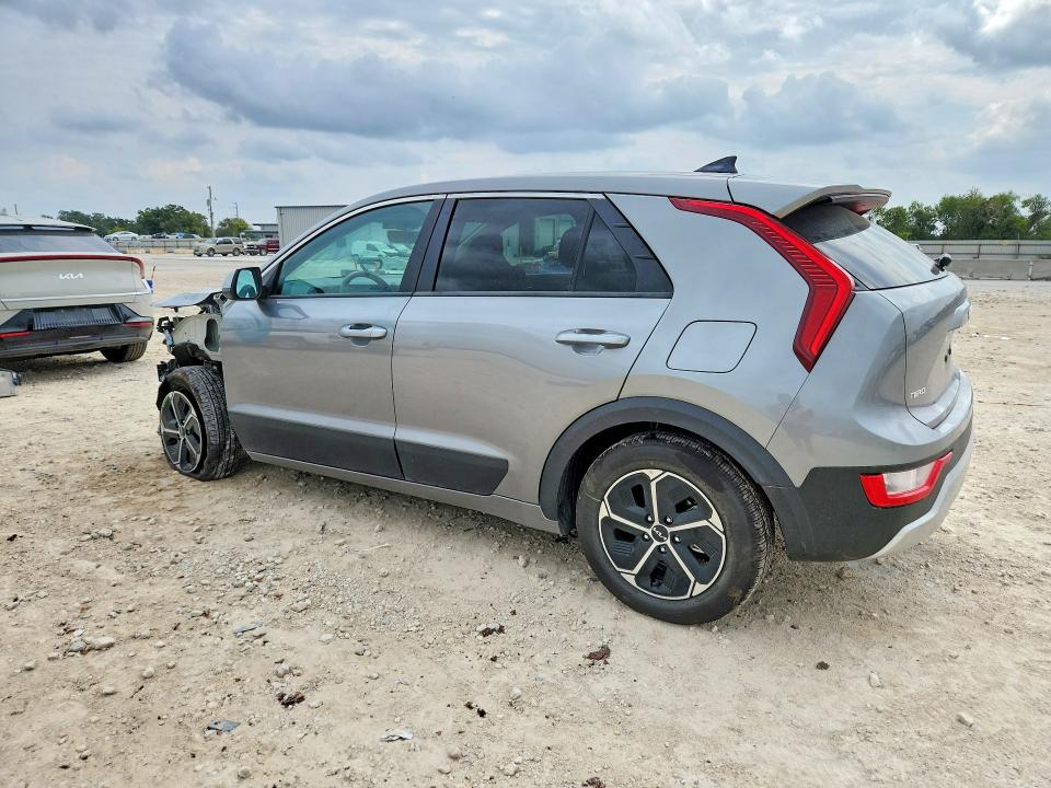 2026 Kia Niro მანქანა იყიდება აუქციონზე, vin: KNDCP3LE2T5358645, აუქციონის ნომერი: 70926686
