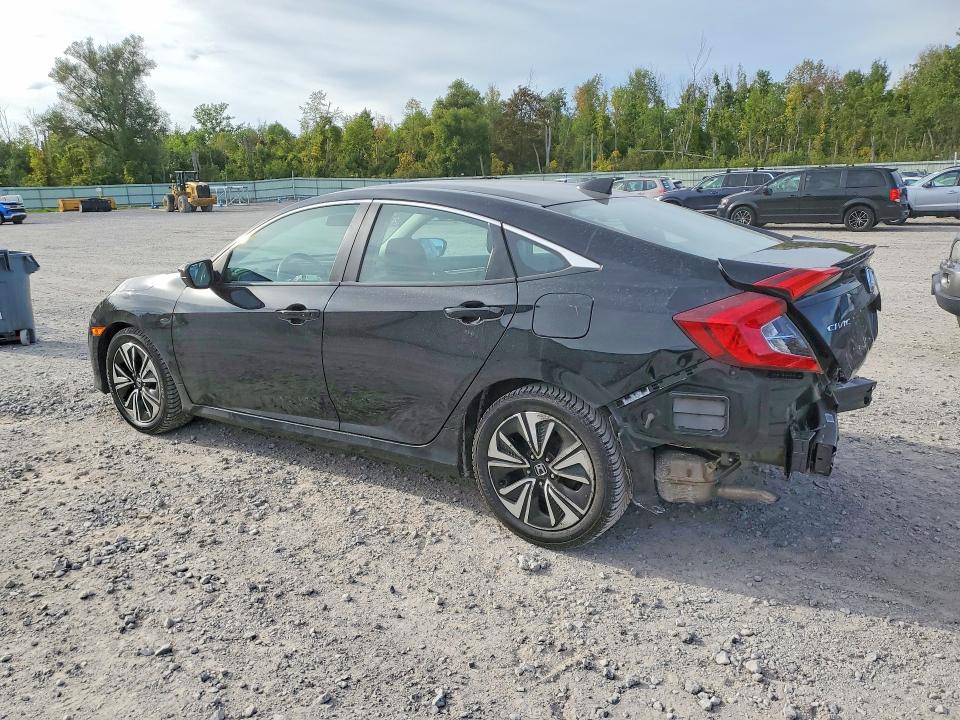 69397286 :رقم المزاد ، 19XFC1E32JE001766 vin ، 2018 Honda Civic مزاد بيع