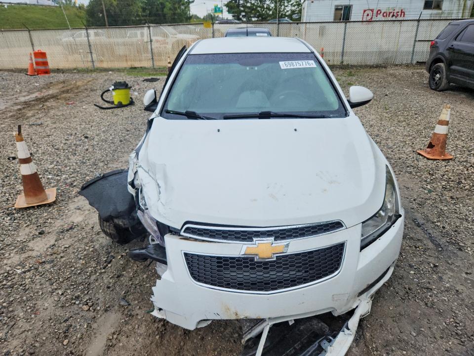 69875776 :رقم المزاد ، 1G1PC5SB2E7318484 vin ، 2014 Chevrolet Cruze مزاد بيع
