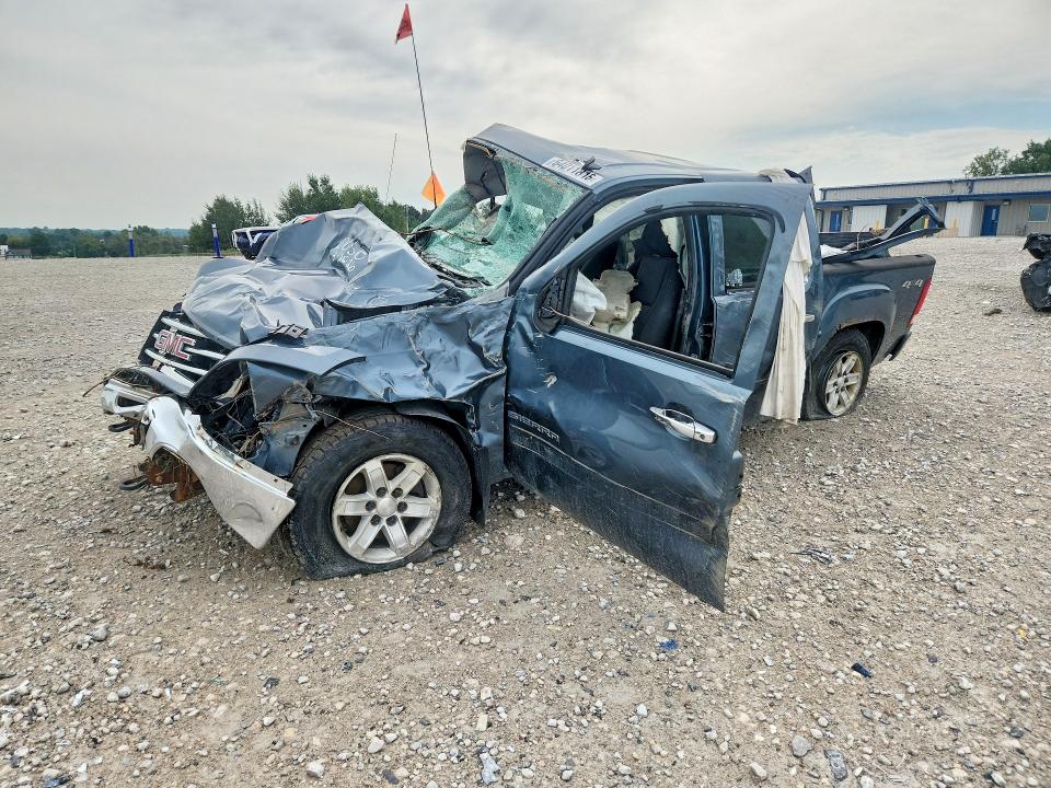 2013 Gmc Sierra მანქანა იყიდება აუქციონზე, vin: 3GTP2VE78DG377656, აუქციონის ნომერი: 64011816