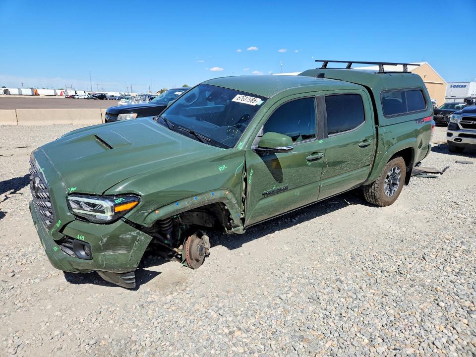 67631986 :رقم المزاد ، 3TYCZ5AN1NT092982 vin ، 2022 Toyota Tacoma مزاد بيع