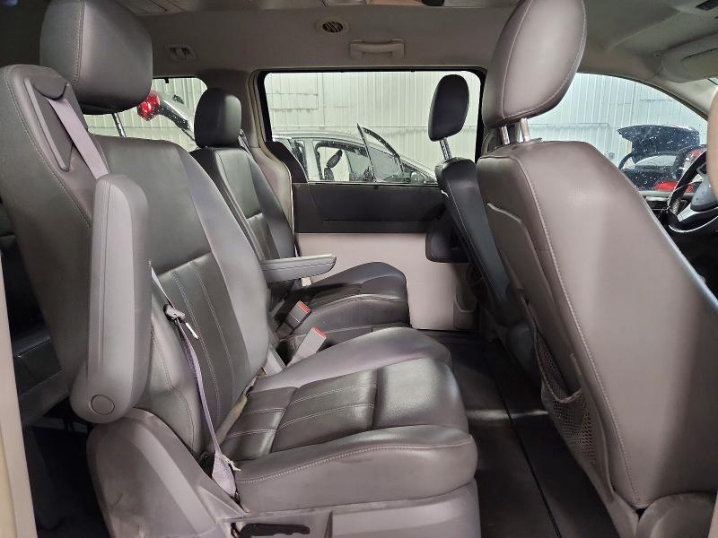 2010 Chrysler Town & Country მანქანა იყიდება აუქციონზე, vin: 2A4RR5DX7AR137746, აუქციონის ნომერი: 70301956