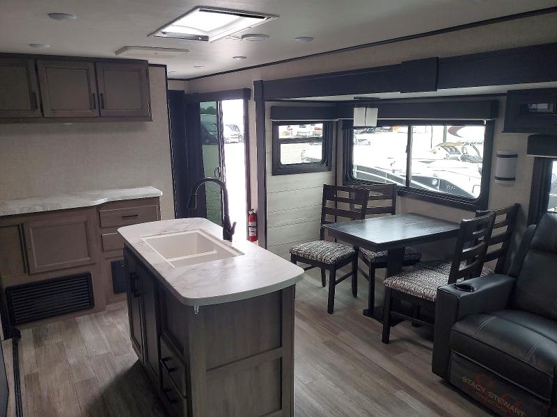 Продажа на аукционе авто 2022 Jayco Jay Flight, vin: 1UJBJ0BT0N1T20501, номер лота: 69618426