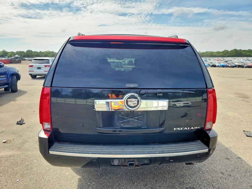 Продажа на аукционе авто 2008 Cadillac Escalade, vin: 1GYFK66888R259745, номер лота: 68063726