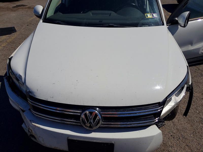 69246046 :رقم المزاد ، WVGBV7AX7HK054602 vin ، 2017 Volkswagen Tiguan مزاد بيع