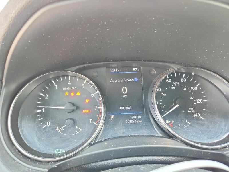 70140356 :رقم المزاد ، KNMAT2MT3JP538373 vin ، 2018 Nissan Rogue مزاد بيع