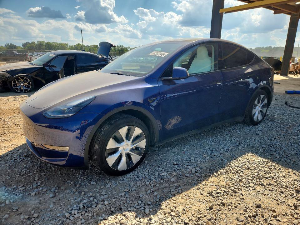 Auction sale of the 2023 Tesla Model Y, vin: 7SAYGDEEXPF799701, lot number: 68352306