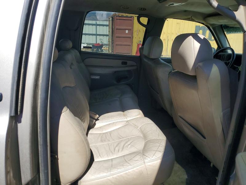 2002 Chevrolet Suburban მანქანა იყიდება აუქციონზე, vin: 1GNEC16T42J216099, აუქციონის ნომერი: 69443326