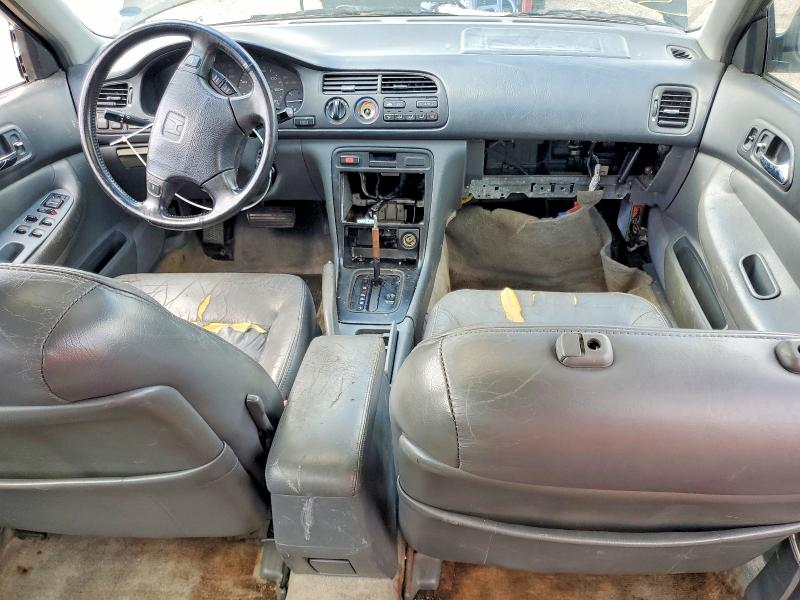 68997786 :رقم المزاد ، 1HGCD5667RA114497 vin ، 1994 Honda Accord مزاد بيع