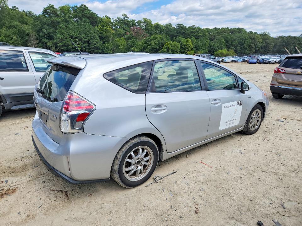 68001056 :رقم المزاد ، JTDZN3EU7HJ061812 vin ، 2017 Toyota Prius V مزاد بيع