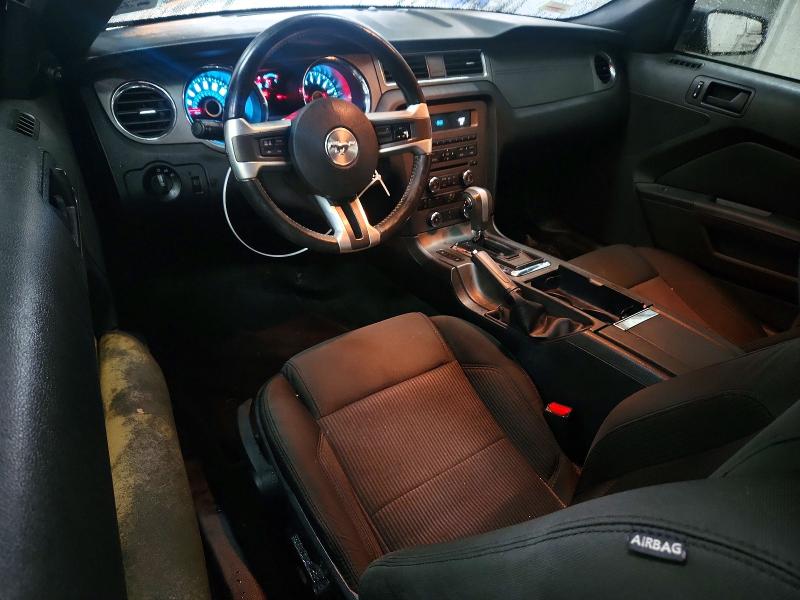 70044776 :رقم المزاد ، 1ZVBP8EM6E5325466 vin ، 2014 Ford Mustang مزاد بيع