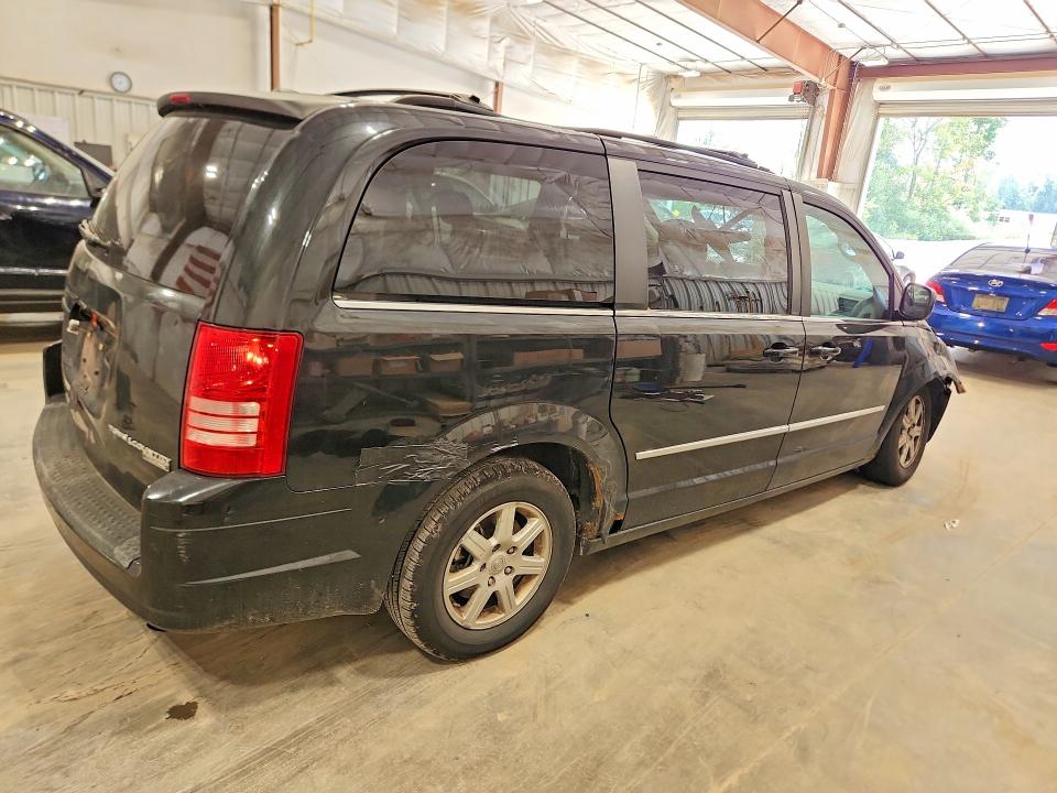 Продажа на аукционе авто 2010 Chrysler Town & Country, vin: 2A4RR5D14AR431987, номер лота: 66051106