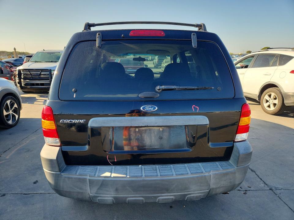2005 Ford Escape მანქანა იყიდება აუქციონზე, vin: 1FMYU02Z15KD89208, აუქციონის ნომერი: 69395536