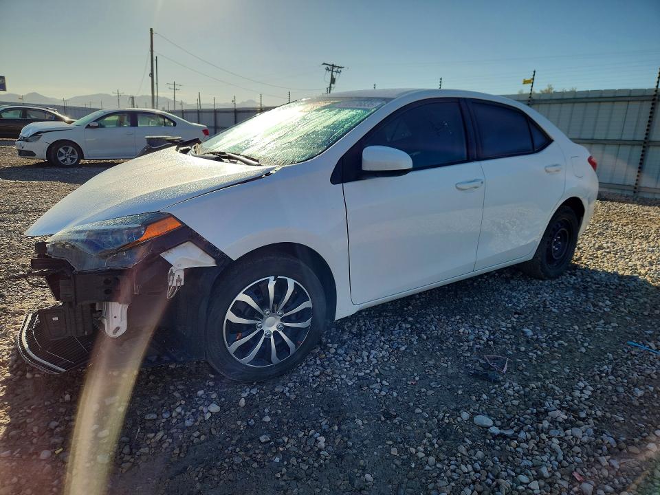 Продаж на аукціоні авто 2018 Toyota Corolla, vin: 2T1BURHE3JC049928, номер лоту: 70176836