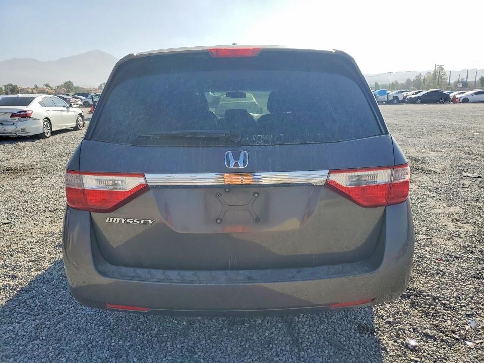 68973726 :رقم المزاد ، 5FNRL5H64BB103933 vin ، 2011 Honda Odyssey مزاد بيع
