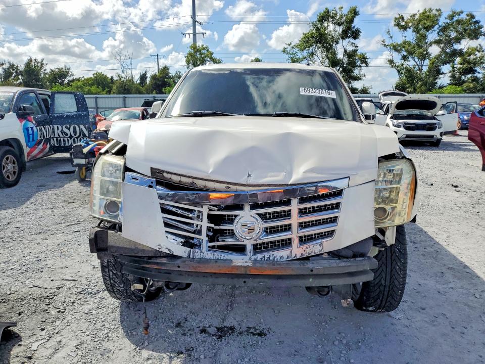Продажа на аукционе авто 2007 Cadillac Escalade, vin: 1GYFK66827R311997, номер лота: 69323016