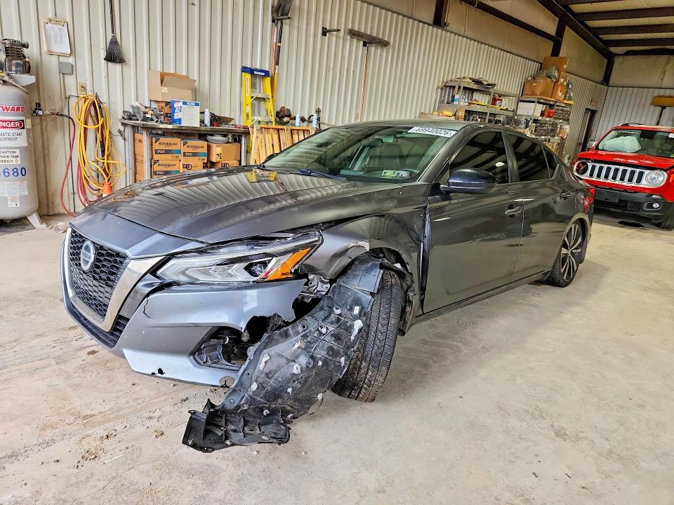 Продаж на аукціоні авто 2019 Nissan Altima, vin: 1N4BL4CW5KN322488, номер лоту: 69940026