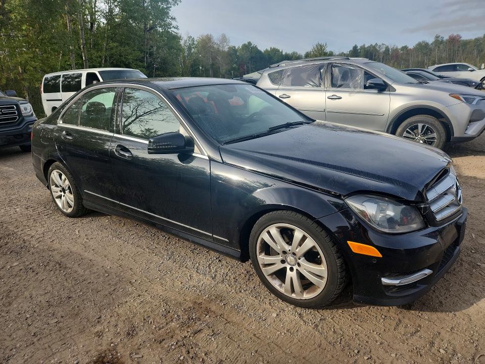 2013 Mercedes-benz C მანქანა იყიდება აუქციონზე, vin: WDDGF8AB0DA877203, აუქციონის ნომერი: 69524606