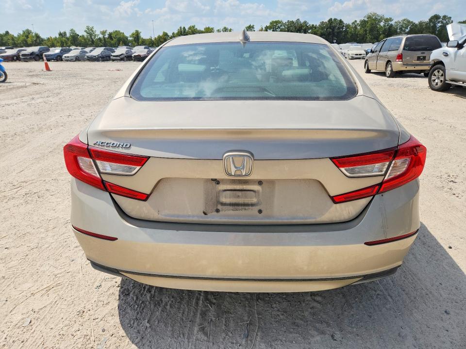 Продажа на аукционе авто 2018 Honda Accord, vin: 1HGCV1F58JA195026, номер лота: 69039546