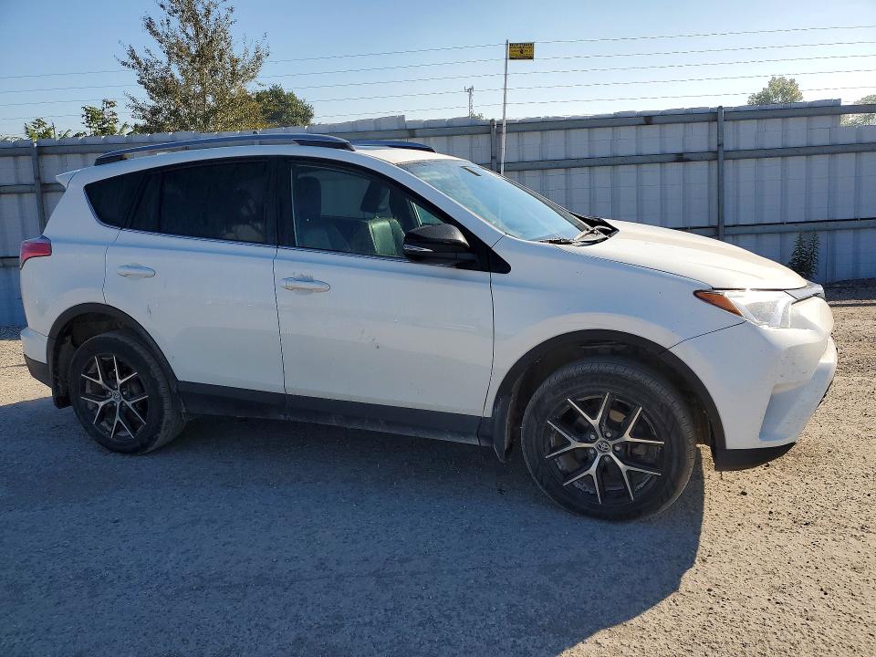 Продаж на аукціоні авто 2018 Toyota Rav4, vin: 2T3JFREV1JW734090, номер лоту: 71043486