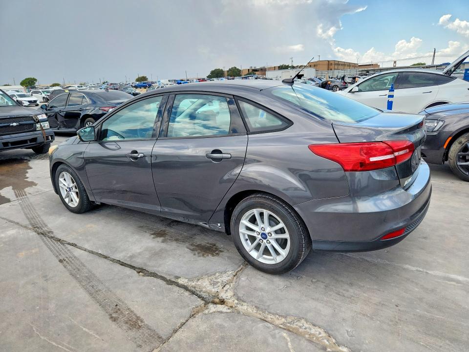 68674606 :رقم المزاد ، 1FADP3F26FL349989 vin ، 2015 Ford Focus مزاد بيع