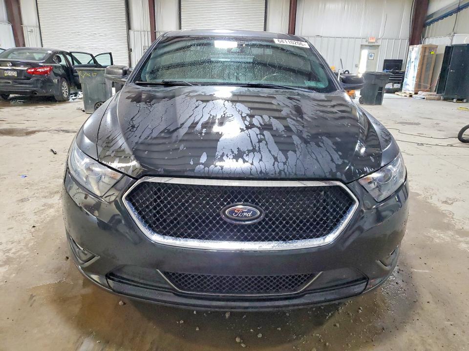 68110206 :رقم المزاد ، 1FAHP2KT6FG169477 vin ، 2015 Ford Taurus مزاد بيع
