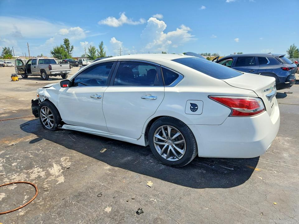 2015 Nissan Altima მანქანა იყიდება აუქციონზე, vin: 1N4AL3AP5FC459711, აუქციონის ნომერი: 69162676