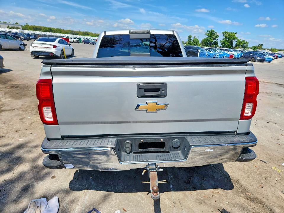 70421876 :رقم المزاد ، 1GCRCSEC5JZ337421 vin ، 2018 Chevrolet Silverado مزاد بيع