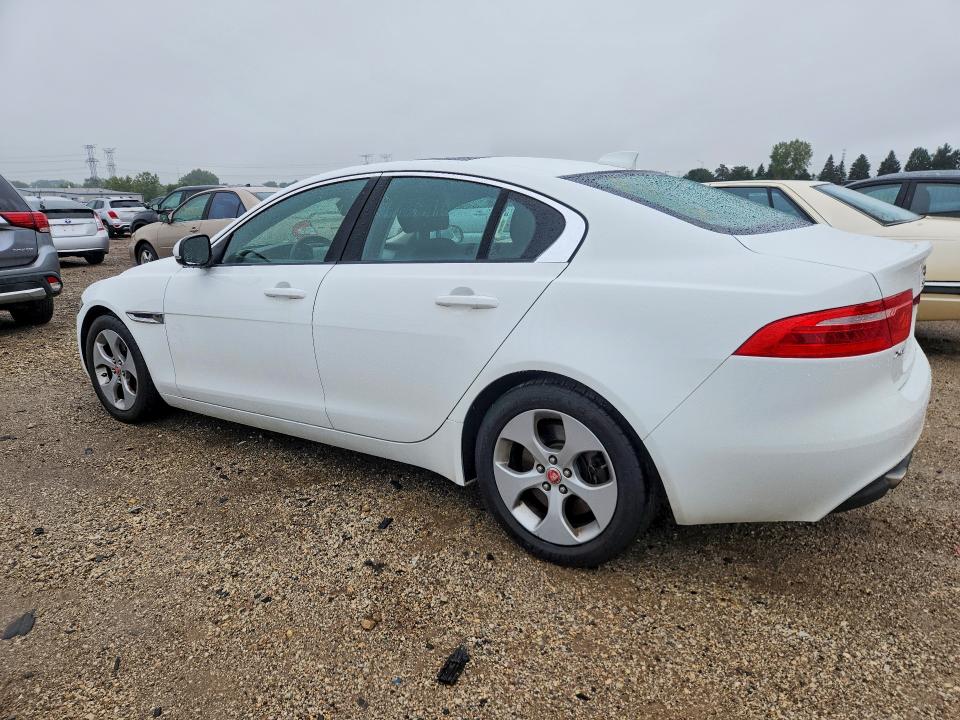 68717176 :رقم المزاد ، SAJAR4FX3JCP34333 vin ، 2018 Jaguar Xe مزاد بيع