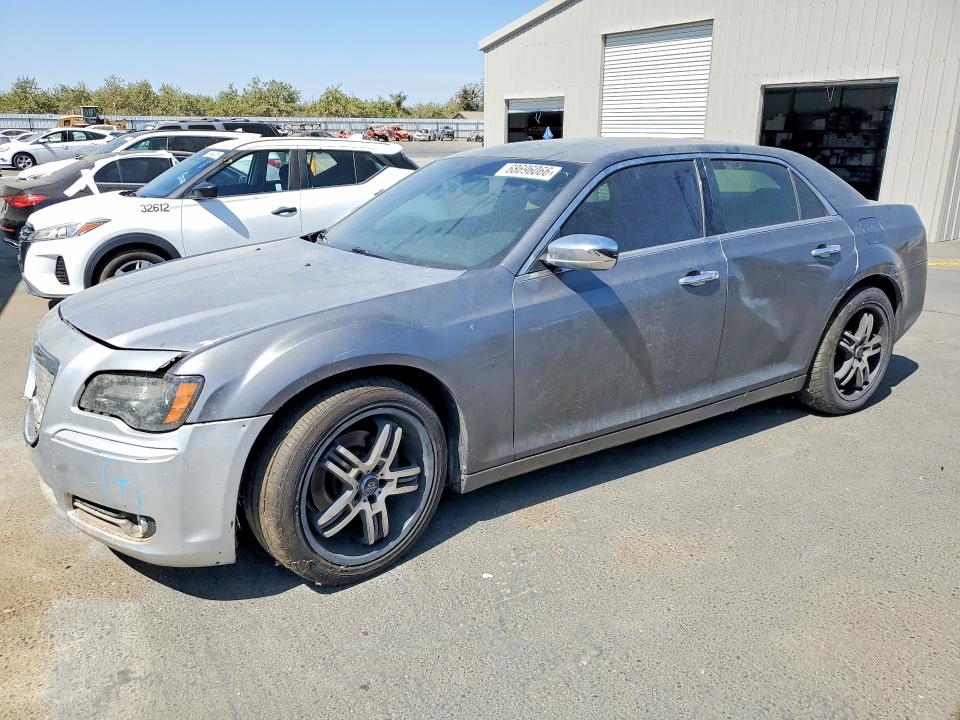 2011 Chrysler 300 მანქანა იყიდება აუქციონზე, vin: 2C3CA5CGXBH557937, აუქციონის ნომერი: 68696066