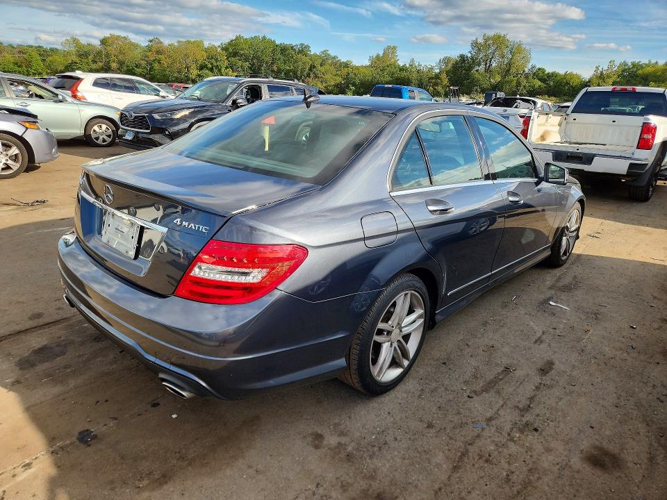 Продажа на аукционе авто 2014 Mercedes-benz C, vin: WDDGF8AB7EG208568, номер лота: 69846346