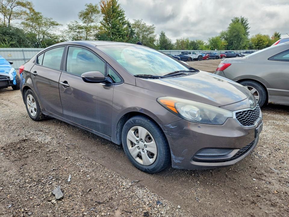 2015 Kia Forte მანქანა იყიდება აუქციონზე, vin: KNAFX4A60F5352374, აუქციონის ნომერი: 69611296