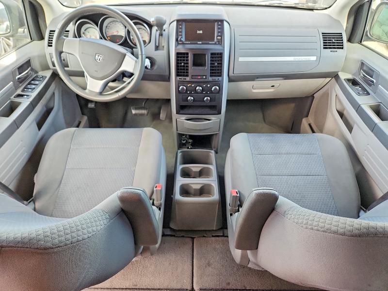 68206656 :رقم المزاد ، 2D4RN3D17AR462899 vin ، 2010 Dodge Grand Caravan مزاد بيع