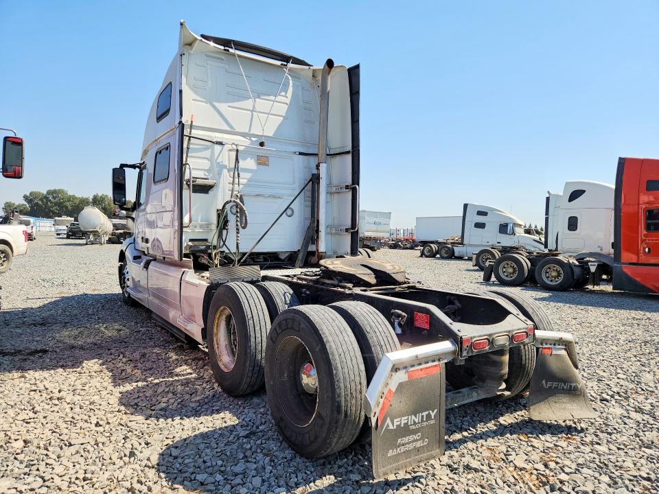 2021 Volvo Vn მანქანა იყიდება აუქციონზე, vin: 4V4NC9EJ7MN238203, აუქციონის ნომერი: 70484546
