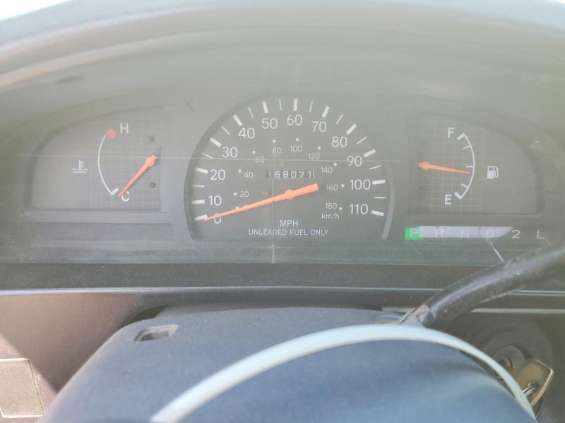 2000 Toyota Tacoma მანქანა იყიდება აუქციონზე, vin: 5TENL42N9YZ713357, აუქციონის ნომერი: 70682476