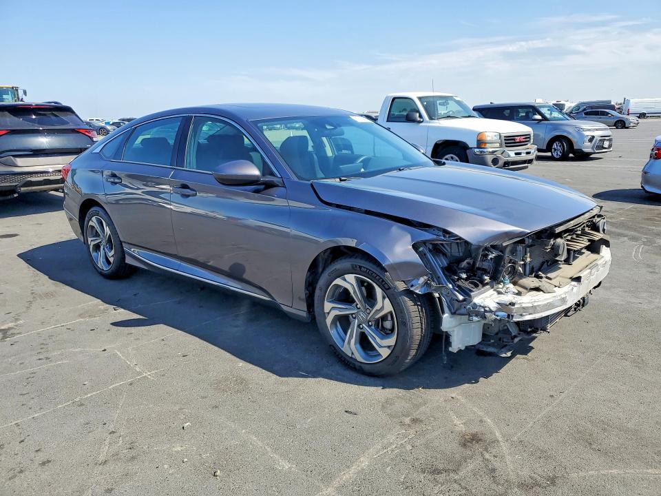 70014896 :رقم المزاد ، 1HGCV1F43KA101885 vin ، 2019 Honda Accord مزاد بيع