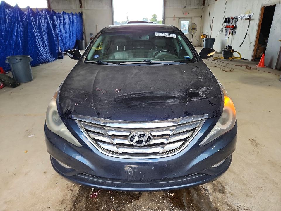 69310756 :رقم المزاد ، 5NPEC4AB1DH587449 vin ، 2013 Hyundai Sonata مزاد بيع