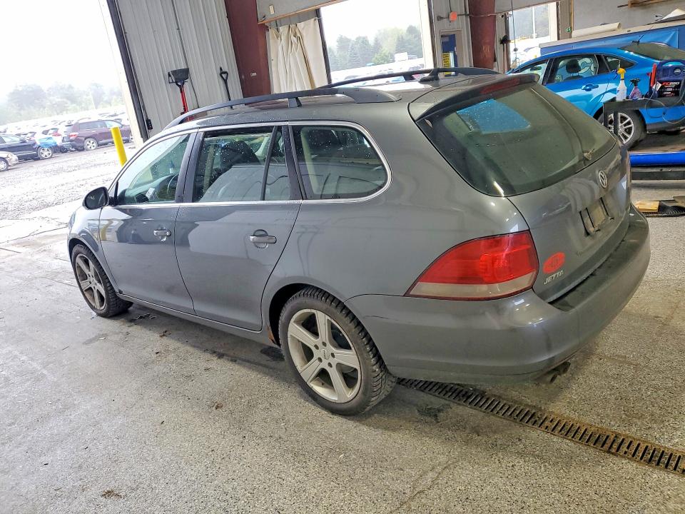 2011 Volkswagen Jetta მანქანა იყიდება აუქციონზე, vin: 3VWPL7AJXBM631924, აუქციონის ნომერი: 68605576