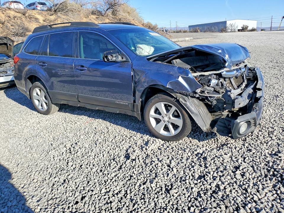 2014 Subaru Outback მანქანა იყიდება აუქციონზე, vin: 4S4BRBCC5E3215956, აუქციონის ნომერი: 69020806