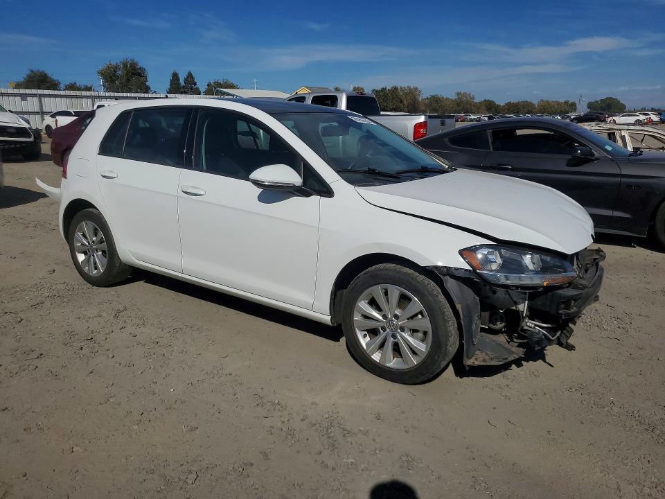68262556 :رقم المزاد ، 3VWG57AU4MM001324 vin ، 2021 Volkswagen Golf مزاد بيع